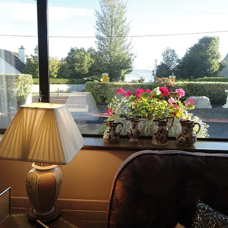 Tree Tops Bed & Breakfast 4*